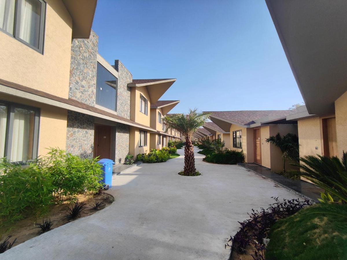 Отель Club Heaven Palanpur Экстерьер фото
