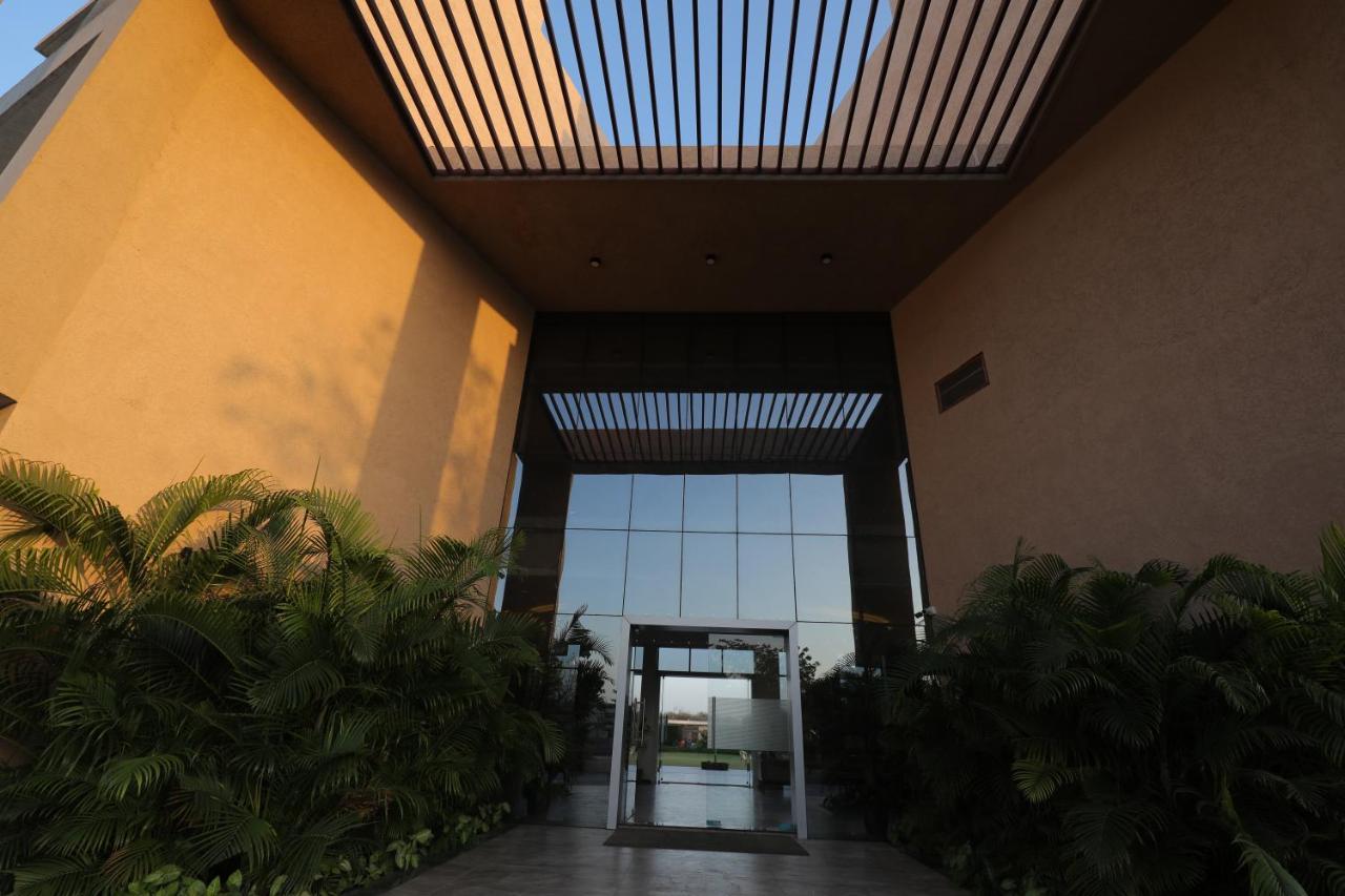 Отель Club Heaven Palanpur Экстерьер фото