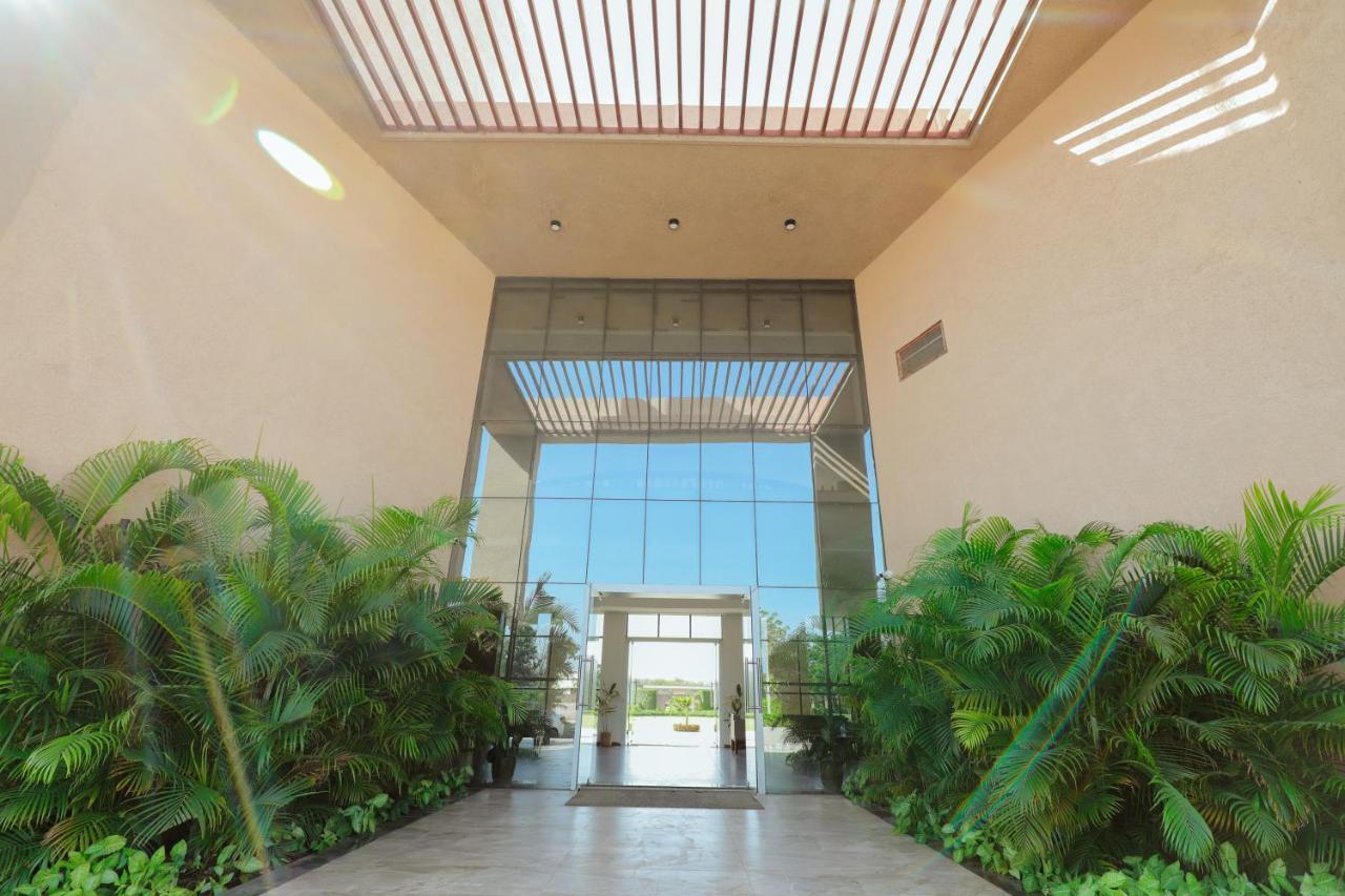Отель Club Heaven Palanpur Экстерьер фото