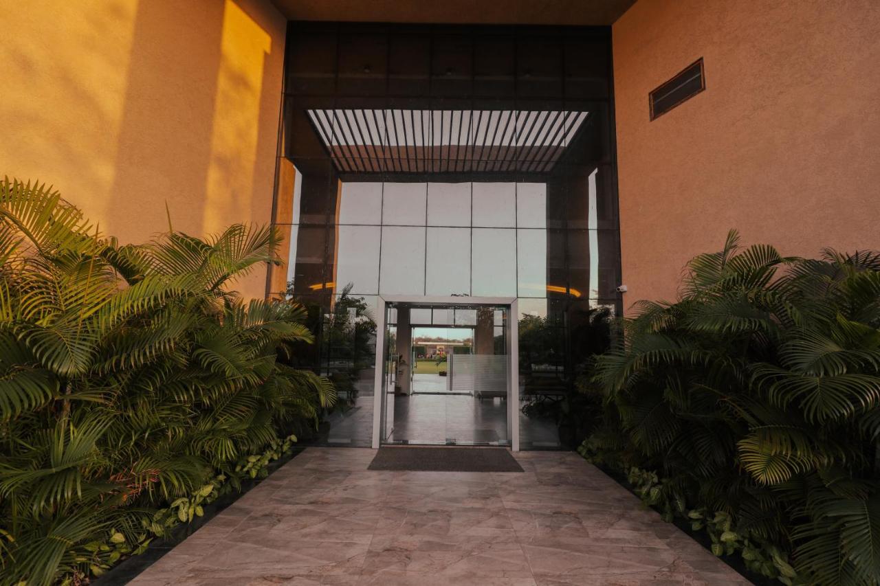Отель Club Heaven Palanpur Экстерьер фото