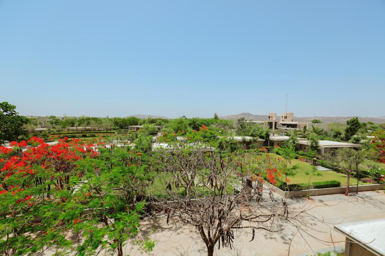Отель Club Heaven Palanpur Экстерьер фото